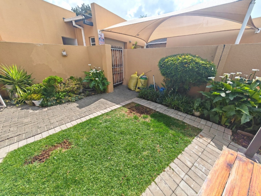2 Bedroom Property for Sale in Pellissier Free State